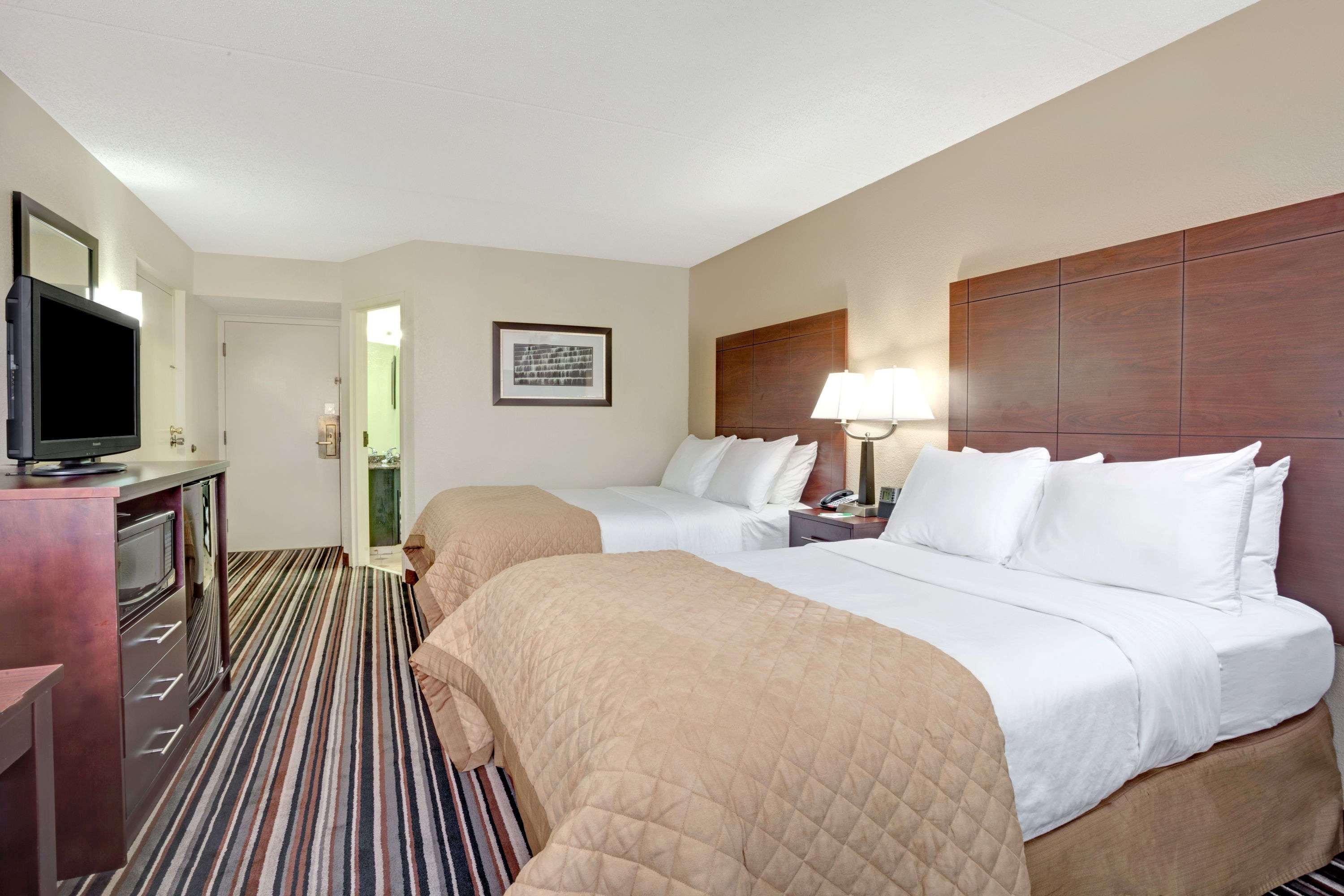 Hotel Wyndham Garden Charlotte Airport Southeast Exterior foto